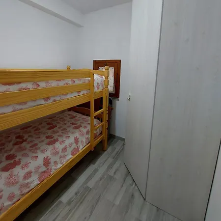 Дом отдыха Cattari House *